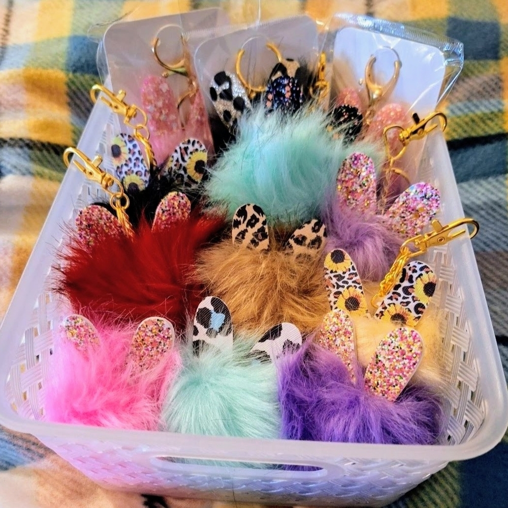 Bunny pom-pom keychains